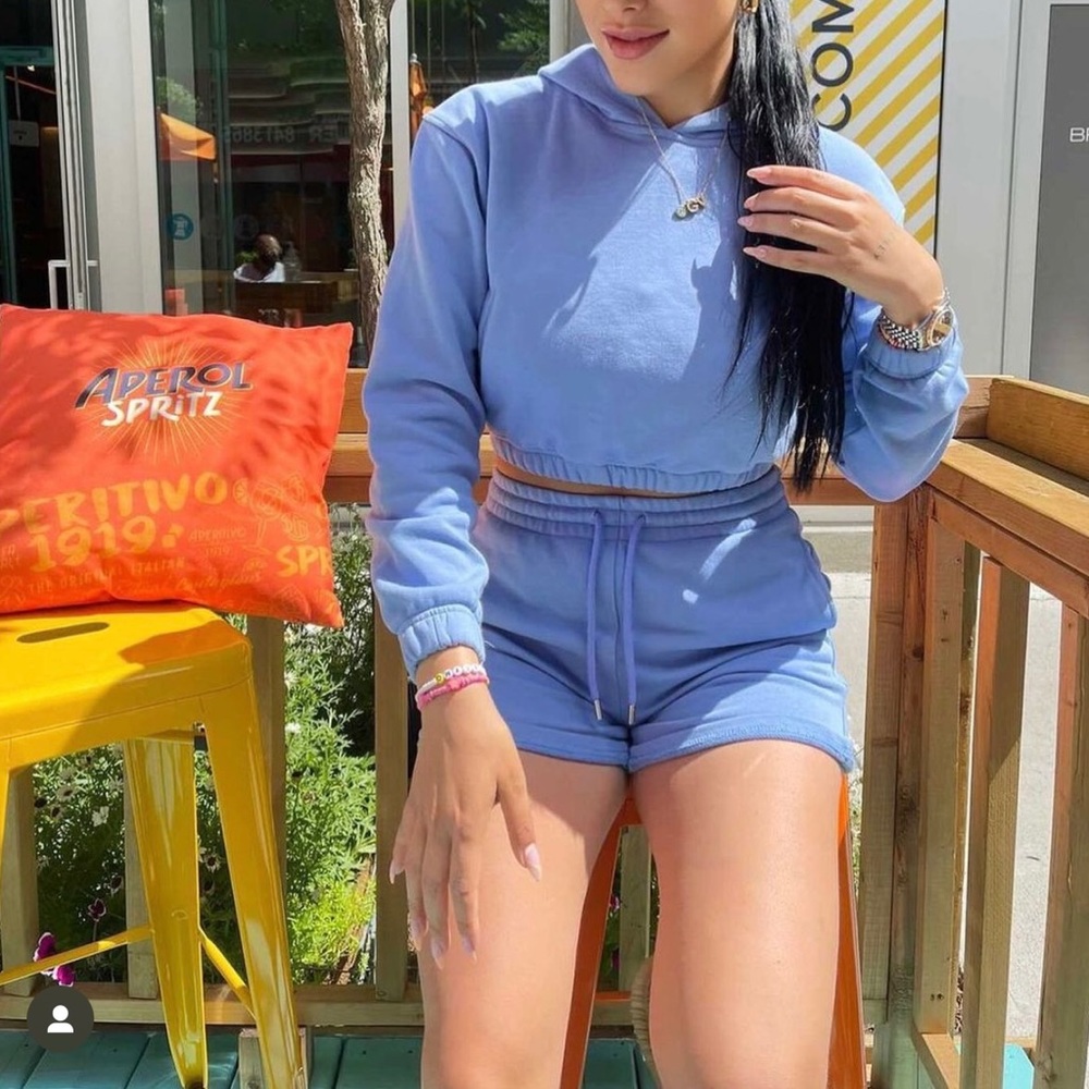 AFTERHOURS LOUNGEWEAR - WOMEN’S HOODIE & SHORTS SET - SIZE XS